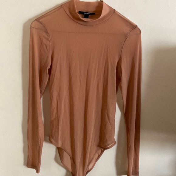 Forever 21 Tops - ✨ 3 for 12 ✨ Forever 21 mesh body suit